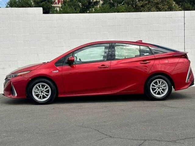 Тойота Приус 2019 в Чернигове на Automoto.ua Красный Тойота Приус, объемом двигателя 1.8 л и пробегом 56 тыс. км за 4600 $, фото 4 на Automoto.ua