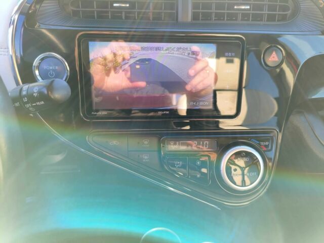 Красный Тойота Приус, объемом двигателя 1.5 л и пробегом 66 тыс. км за 14800 $, фото 16 на Automoto.ua