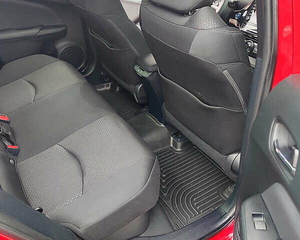 Красный Тойота Приус, объемом двигателя 1.8 л и пробегом 147 тыс. км за 19200 $, фото 15 на Automoto.ua