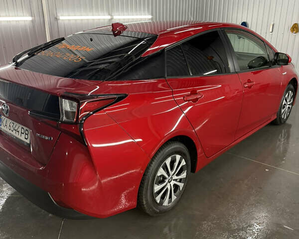 Красный Тойота Приус, объемом двигателя 1.8 л и пробегом 74 тыс. км за 17500 $, фото 3 на Automoto.ua