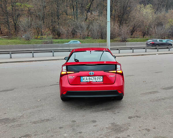 Красный Тойота Приус, объемом двигателя 1.8 л и пробегом 147 тыс. км за 19200 $, фото 5 на Automoto.ua