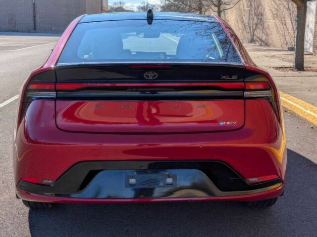 Червоний Тойота Пріус, об'ємом двигуна 2 л та пробігом 22 тис. км за 15000 $, фото 5 на Automoto.ua