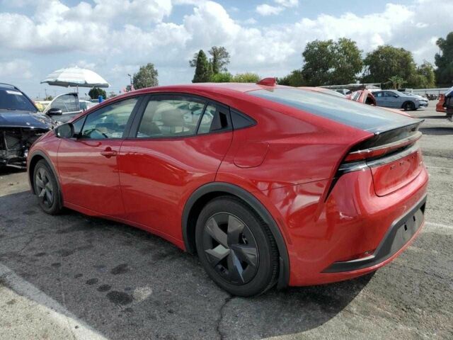 Красный Тойота Приус, объемом двигателя 2 л и пробегом 9 тыс. км за 7900 $, фото 1 на Automoto.ua