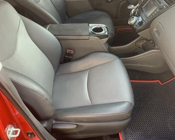 Красный Тойота Приус, объемом двигателя 1.8 л и пробегом 222 тыс. км за 13900 $, фото 16 на Automoto.ua