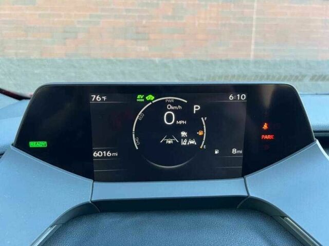 Красный Тойота Приус, объемом двигателя 2 л и пробегом 10 тыс. км за 12000 $, фото 9 на Automoto.ua