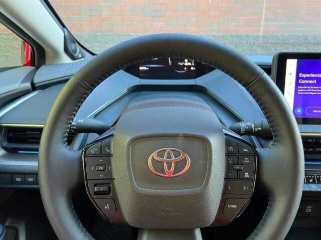 Красный Тойота Приус, объемом двигателя 2 л и пробегом 10 тыс. км за 12000 $, фото 8 на Automoto.ua