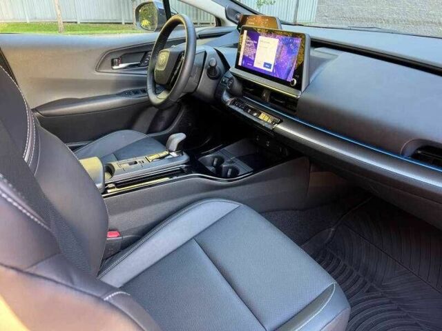 Красный Тойота Приус, объемом двигателя 2 л и пробегом 10 тыс. км за 12000 $, фото 16 на Automoto.ua