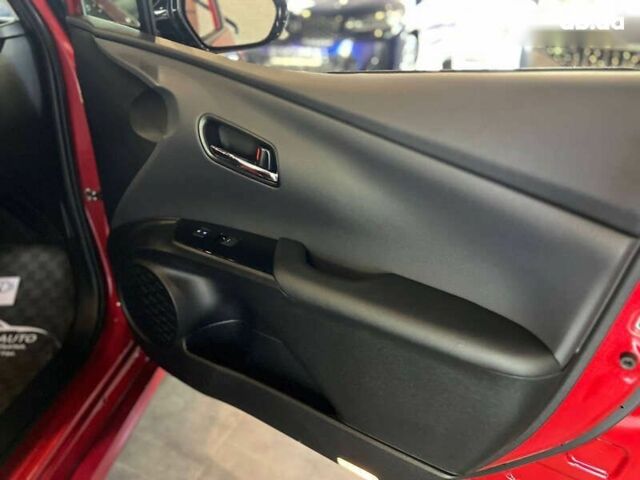 Тойота Приус, объемом двигателя 1.8 л и пробегом 10 тыс. км за 27900 $, фото 16 на Automoto.ua