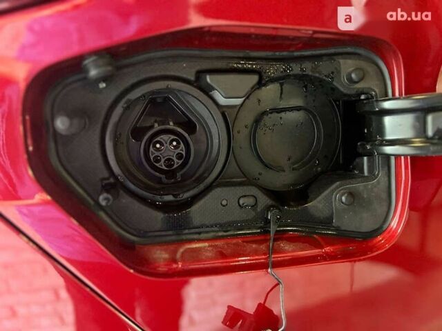 Тойота Приус, объемом двигателя 1.8 л и пробегом 10 тыс. км за 27900 $, фото 24 на Automoto.ua