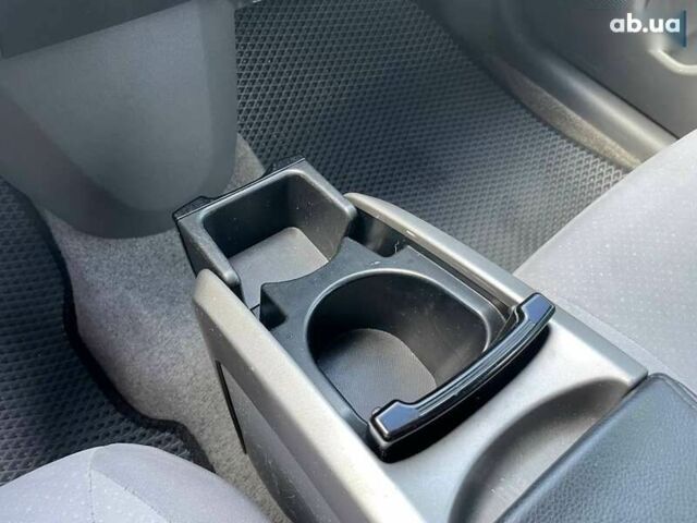 Тойота Приус, объемом двигателя 0 л и пробегом 300 тыс. км за 5999 $, фото 26 на Automoto.ua