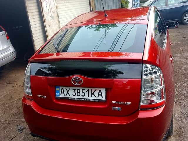 Тойота Приус, объемом двигателя 1.5 л и пробегом 190 тыс. км за 4500 $, фото 2 на Automoto.ua