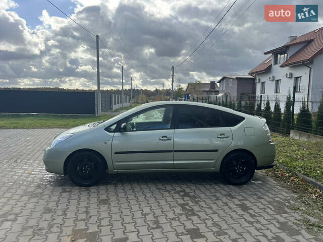Тойота Пріус, об'ємом двигуна 1.5 л та пробігом 318 тис. км за 7200 $, фото 2 на Automoto.ua
