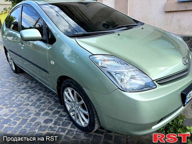 Тойота Приус, объемом двигателя 1.5 л и пробегом 231 тыс. км за 8999 $, фото 7 на Automoto.ua