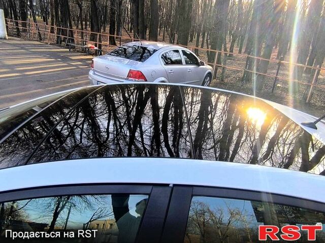 Тойота Приус, объемом двигателя 18 л и пробегом 211 тыс. км за 10000 $, фото 6 на Automoto.ua