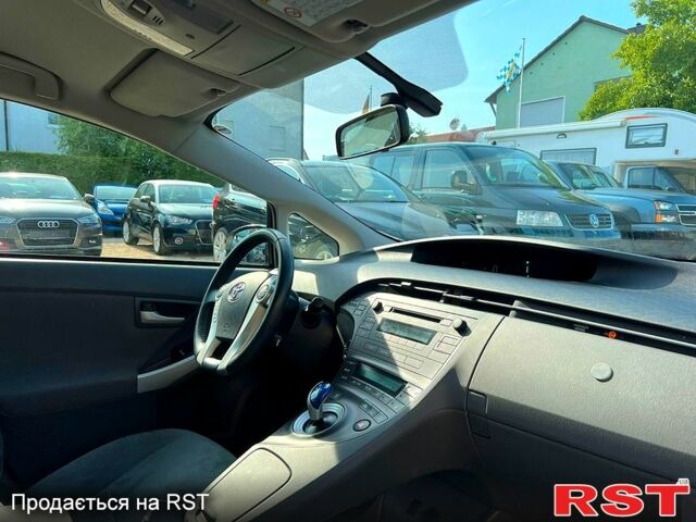 Тойота Приус, объемом двигателя 1.8 л и пробегом 126 тыс. км за 6700 $, фото 7 на Automoto.ua