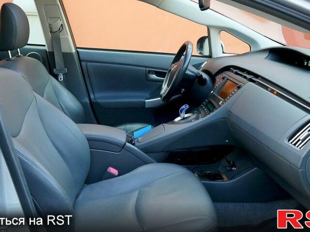 Тойота Приус, объемом двигателя 1.8 л и пробегом 109 тыс. км за 7000 $, фото 5 на Automoto.ua