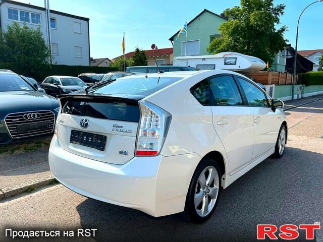 Тойота Приус, объемом двигателя 1.8 л и пробегом 126 тыс. км за 6700 $, фото 2 на Automoto.ua