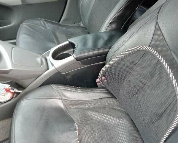 Тойота Пріус, об'ємом двигуна 1.8 л та пробігом 250 тис. км за 5000 $, фото 5 на Automoto.ua