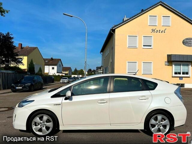 Тойота Приус, объемом двигателя 1.8 л и пробегом 126 тыс. км за 6700 $, фото 5 на Automoto.ua