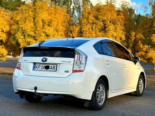 Тойота Приус, объемом двигателя 1.8 л и пробегом 210 тыс. км за 11000 $, фото 3 на Automoto.ua