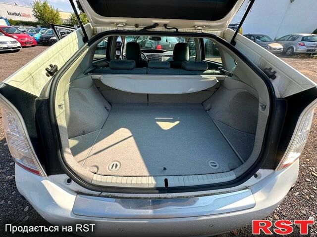Тойота Приус, объемом двигателя 1.8 л и пробегом 103 тыс. км за 8500 $, фото 8 на Automoto.ua
