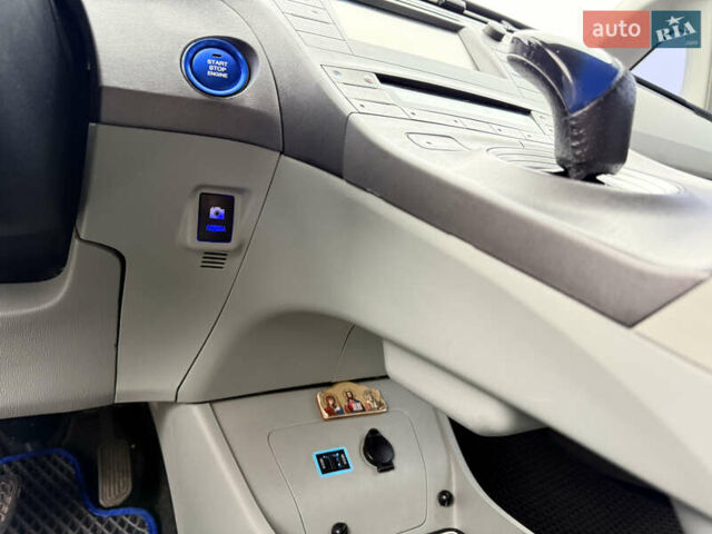 Тойота Приус, объемом двигателя 1.8 л и пробегом 220 тыс. км за 9950 $, фото 23 на Automoto.ua