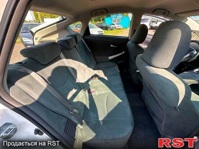 Тойота Приус, объемом двигателя 1.8 л и пробегом 103 тыс. км за 8500 $, фото 7 на Automoto.ua