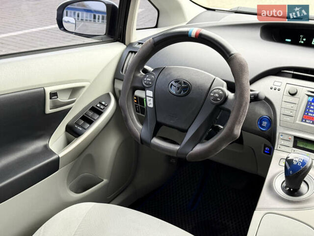 Тойота Приус, объемом двигателя 1.8 л и пробегом 220 тыс. км за 9950 $, фото 18 на Automoto.ua