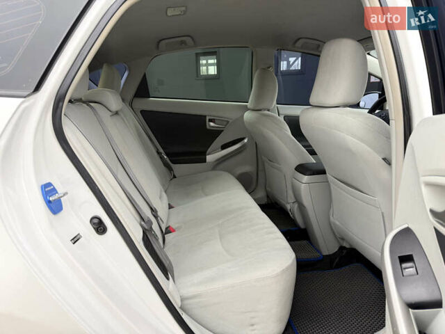 Тойота Приус, объемом двигателя 1.8 л и пробегом 220 тыс. км за 9950 $, фото 16 на Automoto.ua