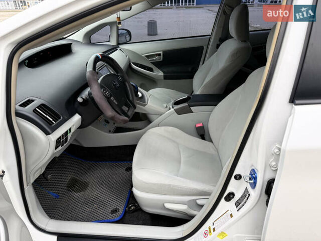 Тойота Приус, объемом двигателя 1.8 л и пробегом 220 тыс. км за 9950 $, фото 15 на Automoto.ua