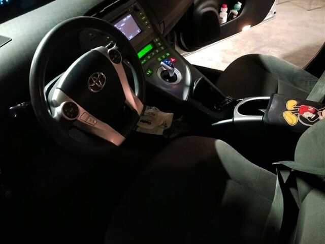 Тойота Приус, объемом двигателя 1.8 л и пробегом 263 тыс. км за 10500 $, фото 4 на Automoto.ua