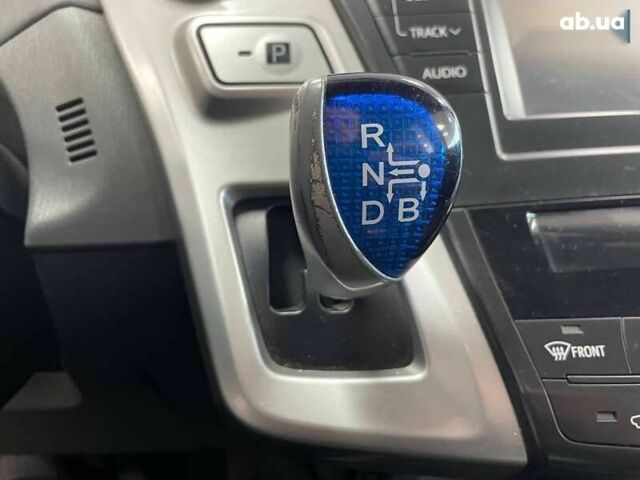 Тойота Приус, объемом двигателя 0 л и пробегом 217 тыс. км за 10990 $, фото 28 на Automoto.ua