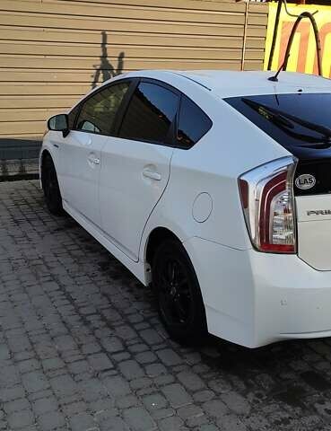 Тойота Пріус, об'ємом двигуна 1.8 л та пробігом 250 тис. км за 9500 $, фото 5 на Automoto.ua