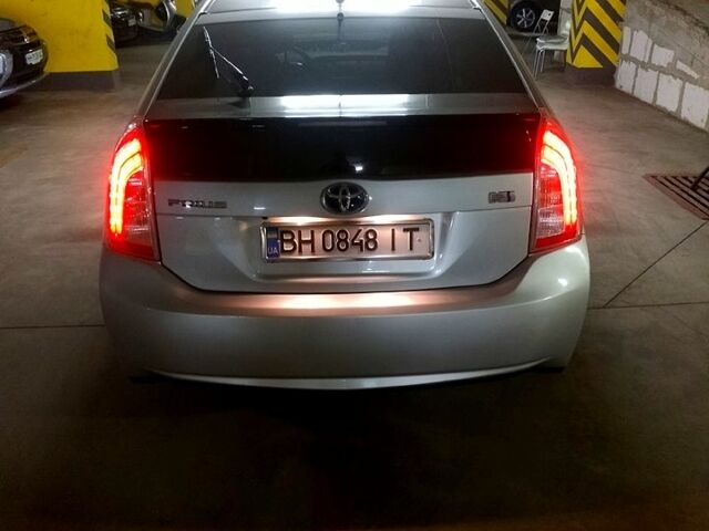 Тойота Приус, объемом двигателя 1.8 л и пробегом 263 тыс. км за 10500 $, фото 3 на Automoto.ua