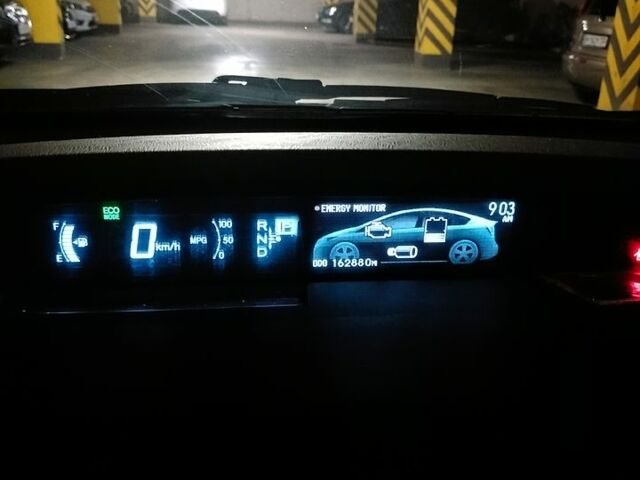 Тойота Приус, объемом двигателя 1.8 л и пробегом 263 тыс. км за 10500 $, фото 5 на Automoto.ua