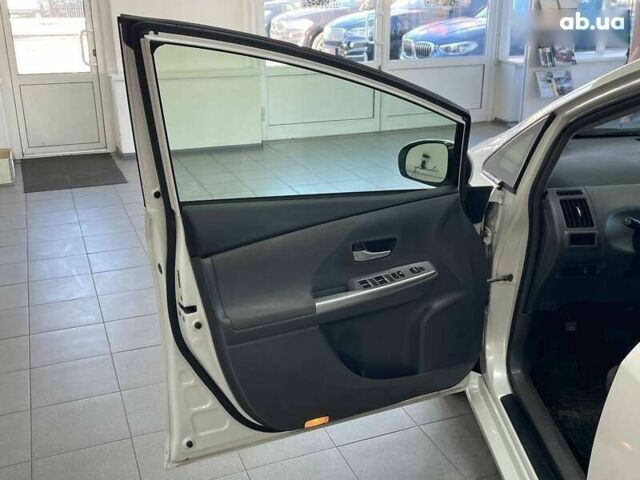 Тойота Приус, объемом двигателя 0 л и пробегом 217 тыс. км за 10990 $, фото 16 на Automoto.ua