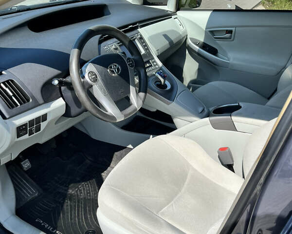 Тойота Приус, объемом двигателя 1.8 л и пробегом 285 тыс. км за 10100 $, фото 12 на Automoto.ua