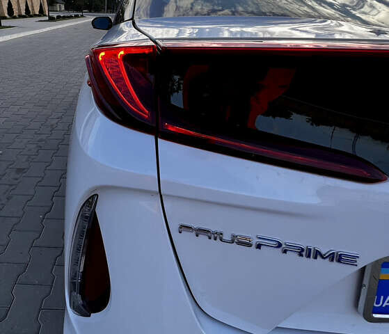 Тойота Приус, объемом двигателя 1.8 л и пробегом 90 тыс. км за 21500 $, фото 6 на Automoto.ua