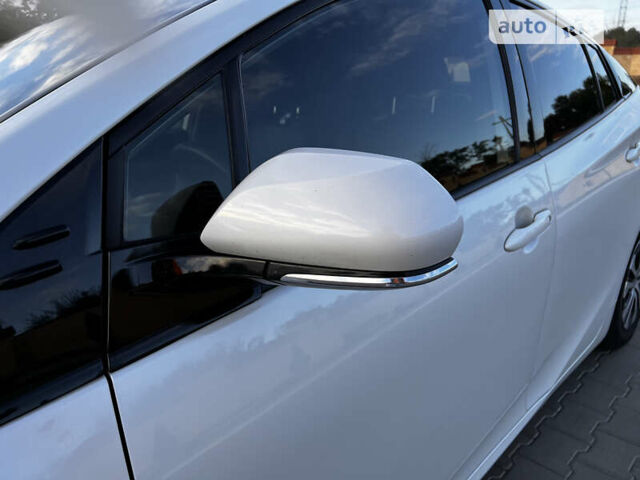 Тойота Приус, объемом двигателя 1.8 л и пробегом 90 тыс. км за 21500 $, фото 10 на Automoto.ua