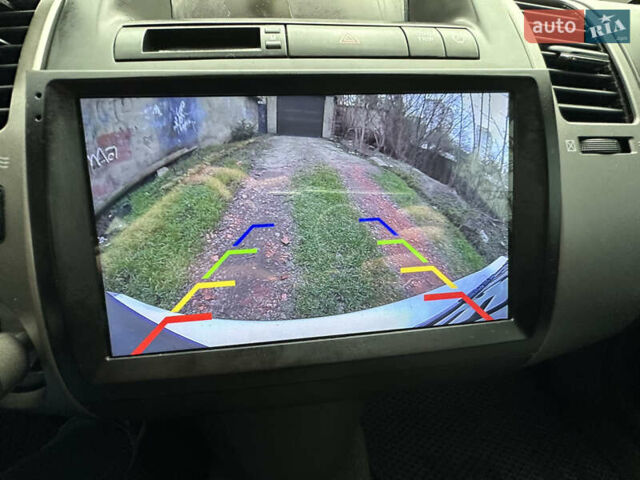 Серый Тойота Приус, объемом двигателя 1.5 л и пробегом 320 тыс. км за 6500 $, фото 3 на Automoto.ua