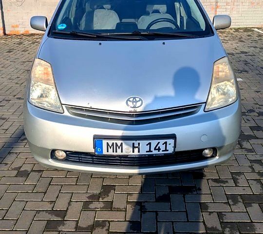 Сірий Тойота Пріус, об'ємом двигуна 1.5 л та пробігом 241 тис. км за 2450 $, фото 2 на Automoto.ua