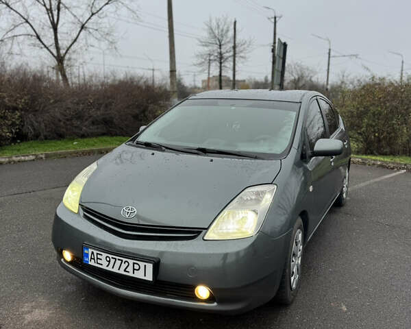 Сірий Тойота Пріус, об'ємом двигуна 1.5 л та пробігом 299 тис. км за 6700 $, фото 1 на Automoto.ua