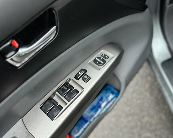 Сірий Тойота Пріус, об'ємом двигуна 1.5 л та пробігом 299 тис. км за 6700 $, фото 8 на Automoto.ua