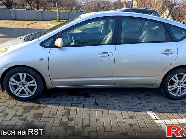 Сірий Тойота Пріус, об'ємом двигуна 1.5 л та пробігом 241 тис. км за 2450 $, фото 6 на Automoto.ua