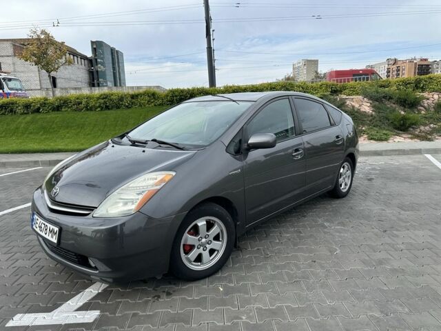 Серый Тойота Приус, объемом двигателя 1.5 л и пробегом 172 тыс. км за 5850 $, фото 7 на Automoto.ua