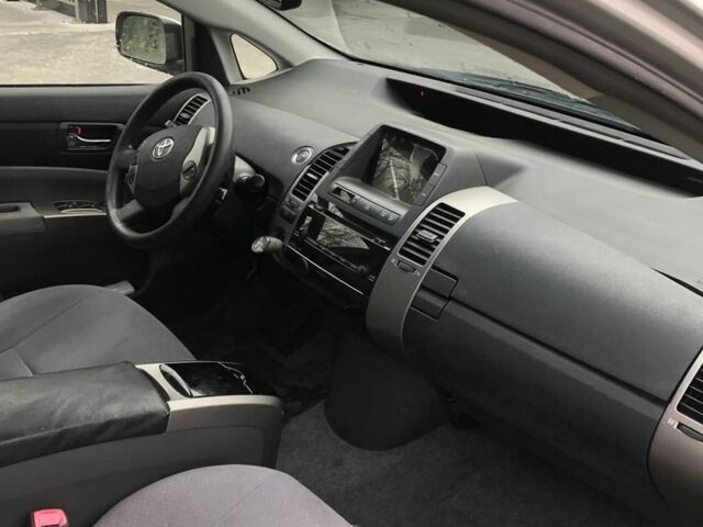 Серый Тойота Приус, объемом двигателя 1.5 л и пробегом 200 тыс. км за 3200 $, фото 5 на Automoto.ua