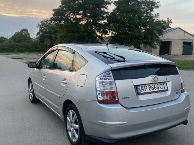 Сірий Тойота Пріус, об'ємом двигуна 1.5 л та пробігом 350 тис. км за 6500 $, фото 1 на Automoto.ua
