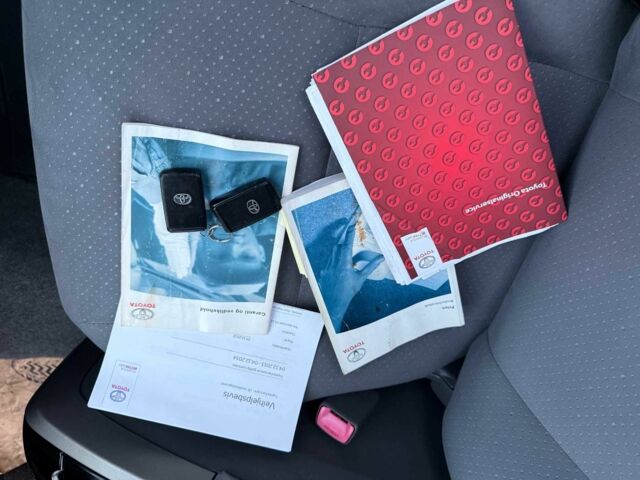 Серый Тойота Приус, объемом двигателя 1.5 л и пробегом 278 тыс. км за 7650 $, фото 15 на Automoto.ua