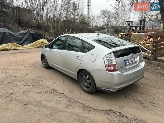 Сірий Тойота Пріус, об'ємом двигуна 1.5 л та пробігом 182 тис. км за 7900 $, фото 4 на Automoto.ua