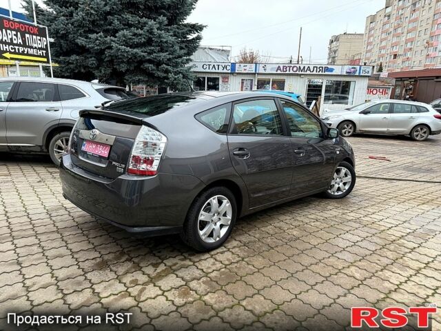 Сірий Тойота Пріус, об'ємом двигуна 1.5 л та пробігом 278 тис. км за 7650 $, фото 4 на Automoto.ua